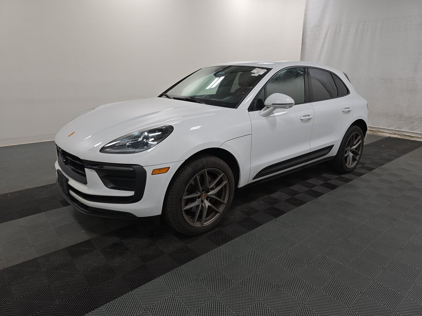 2023 Porsche Macan Base AWD