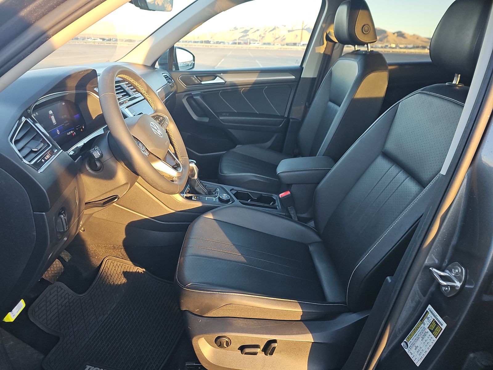 2022 Volkswagen Tiguan 2.0T SE AWD