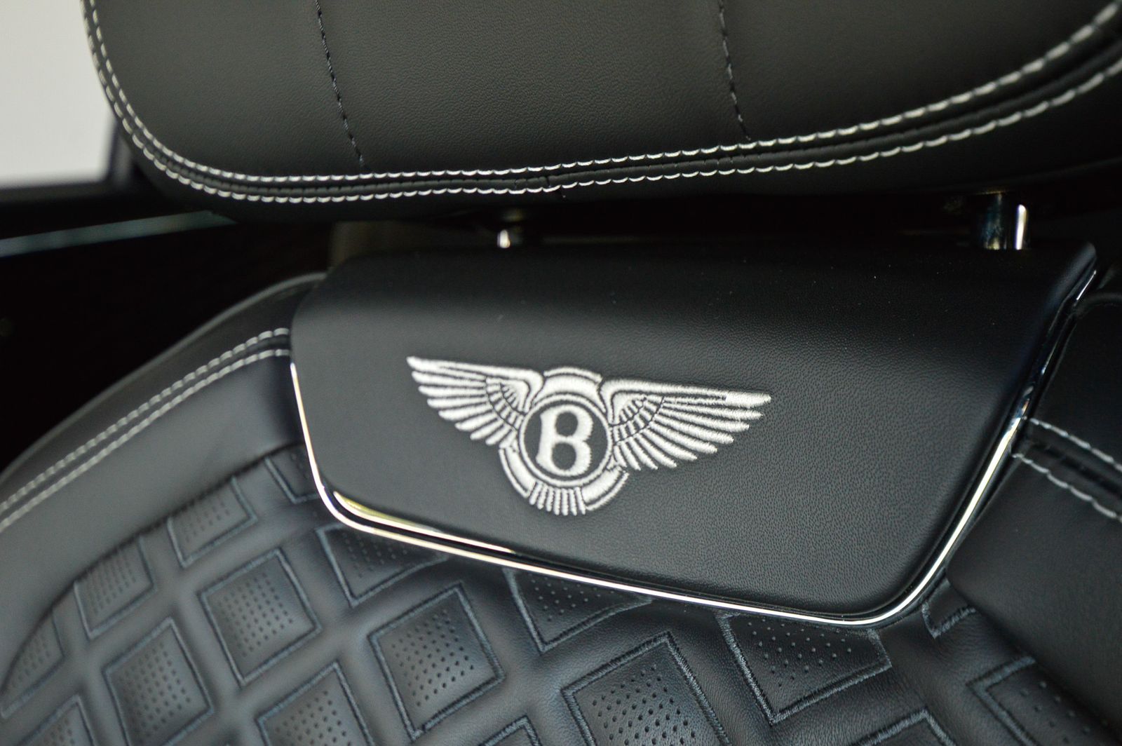 2022 Bentley Flying Spur V8 AWD