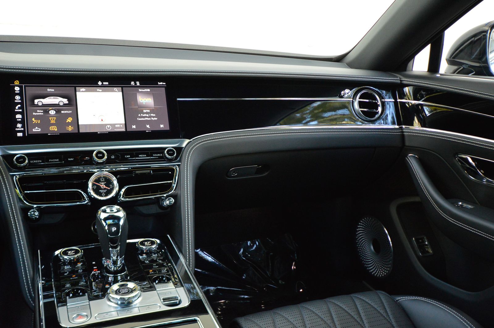 2022 Bentley Flying Spur V8 AWD