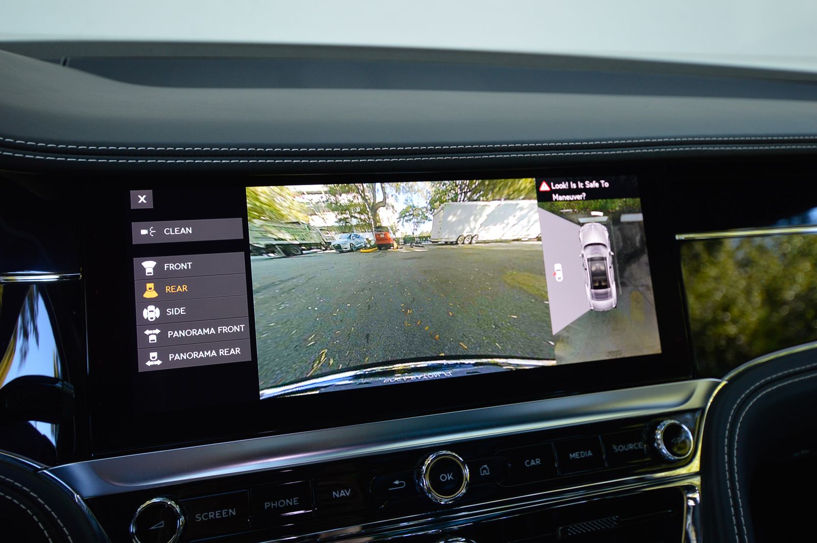 2022 Bentley Flying Spur V8 AWD