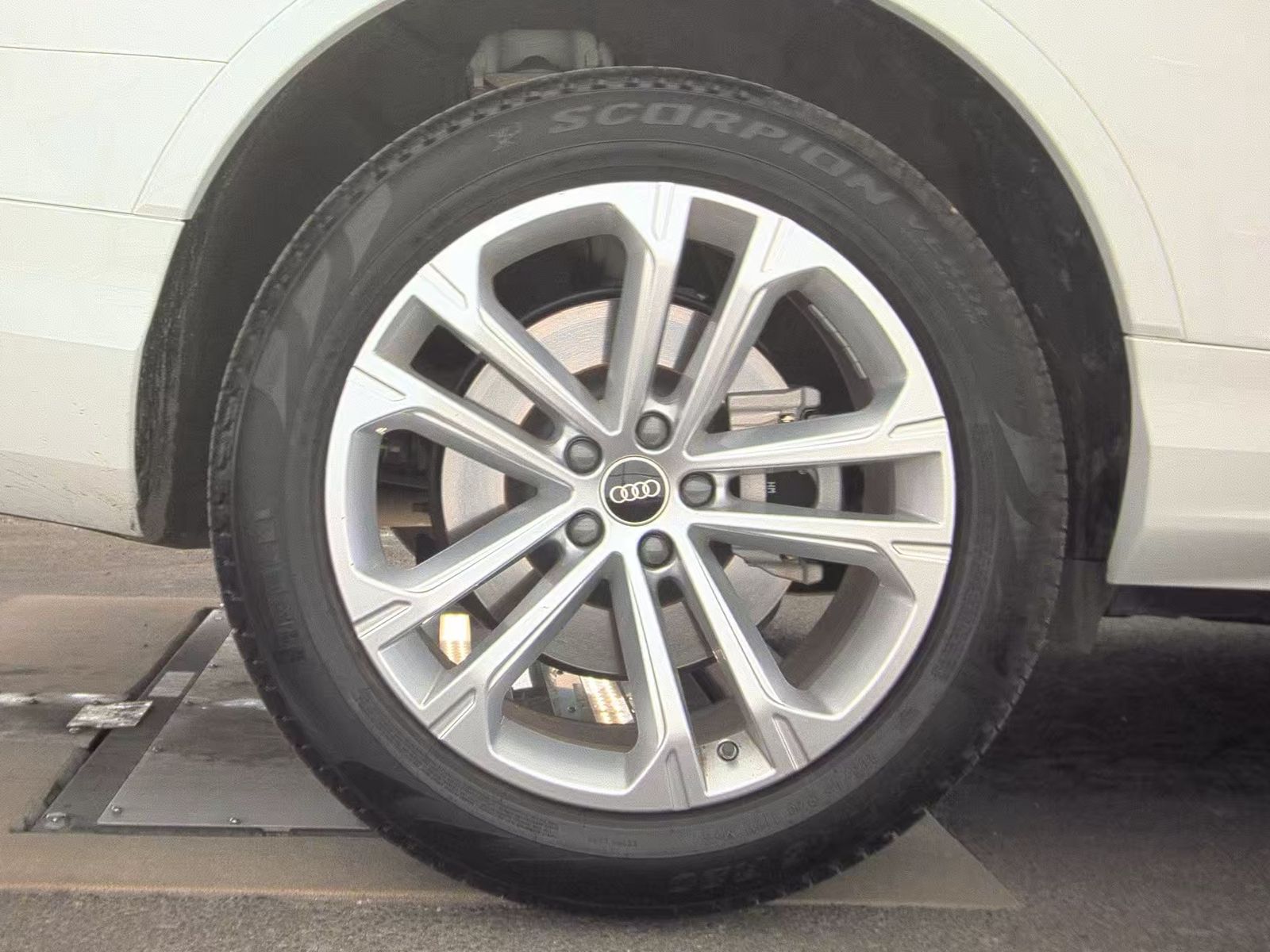 2025 Audi Q7 Premium Plus AWD