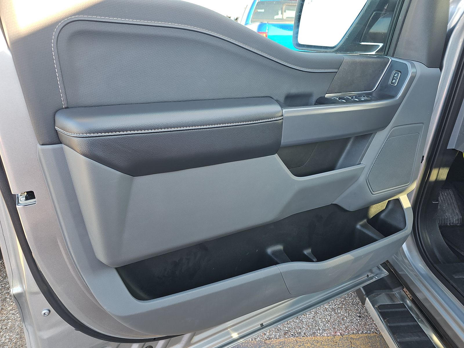 2025 Ford F-150 XLT AWD