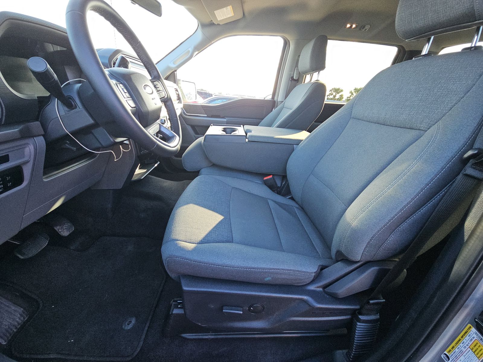 2025 Ford F-150 XLT AWD