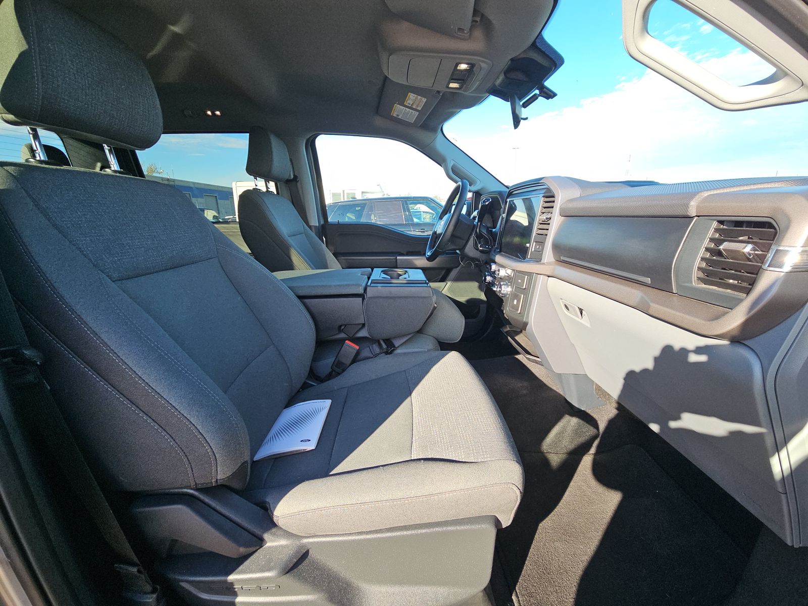 2025 Ford F-150 XLT AWD