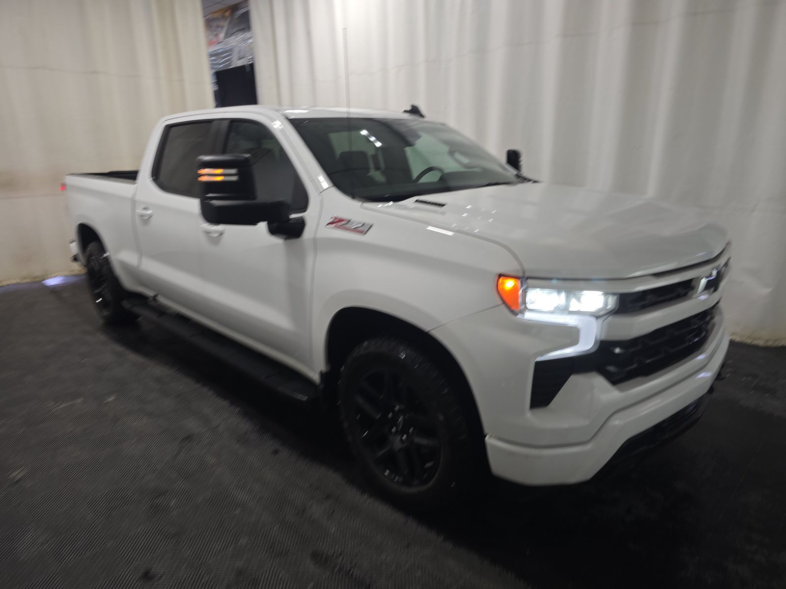 2024 Chevrolet Silverado 1500 RST AWD