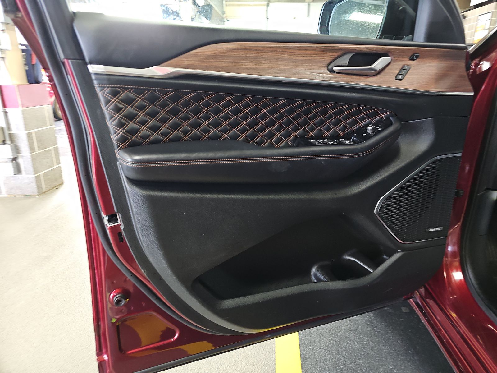 2022 Jeep Grand Cherokee Summit AWD