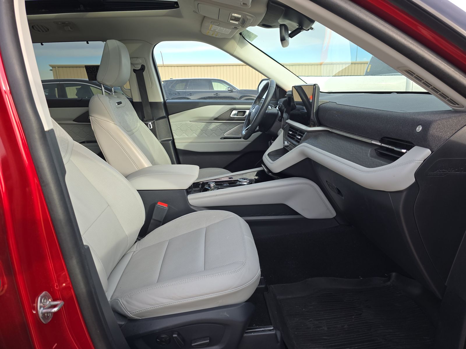 2025 Ford Explorer Platinum AWD