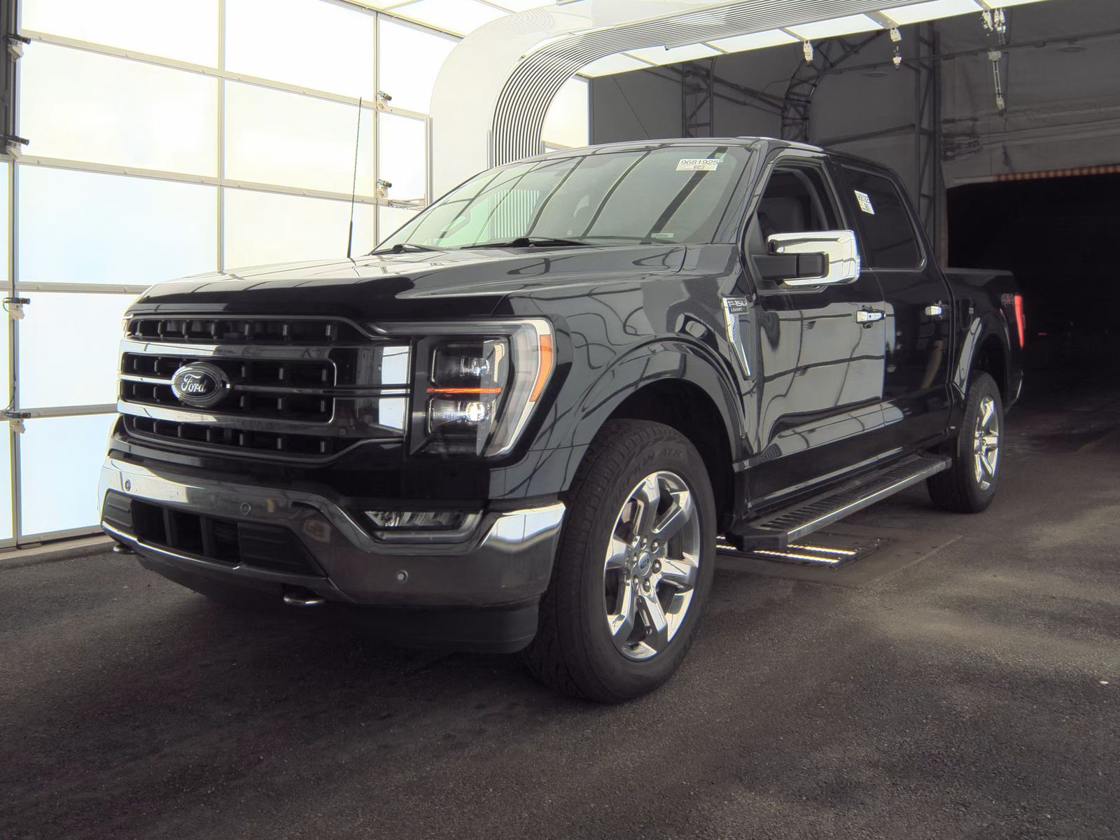 2023 Ford F-150 Lariat AWD