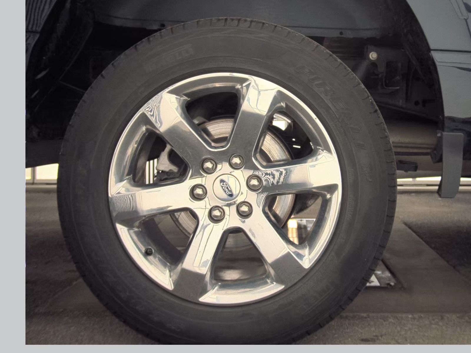 2023 Ford F-150 Lariat AWD