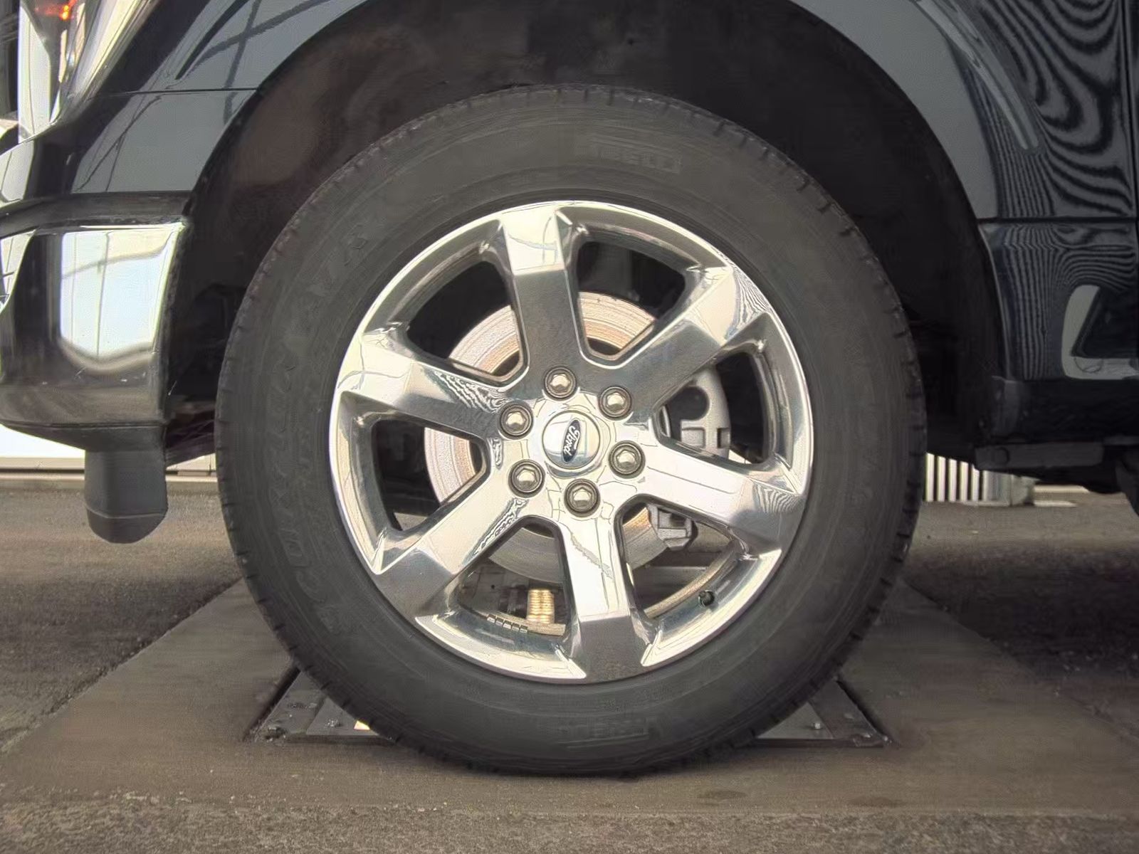 2023 Ford F-150 Lariat AWD