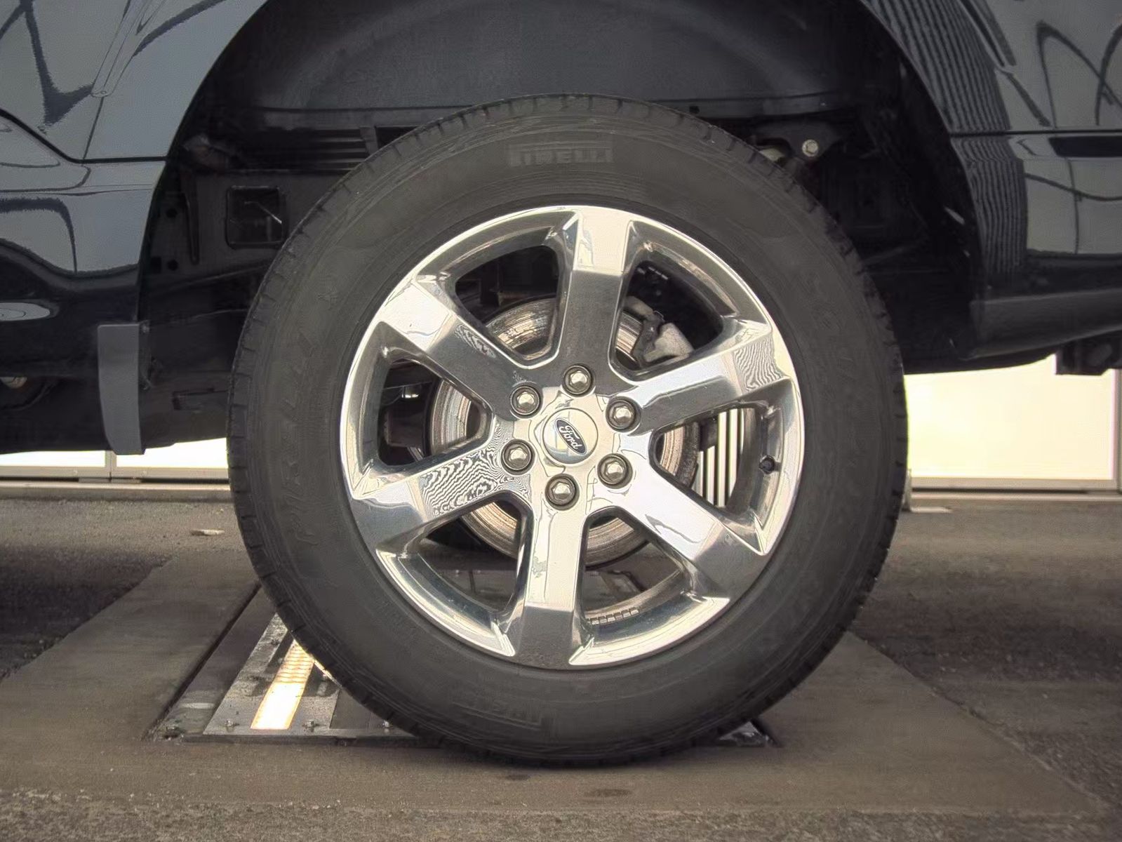 2023 Ford F-150 Lariat AWD