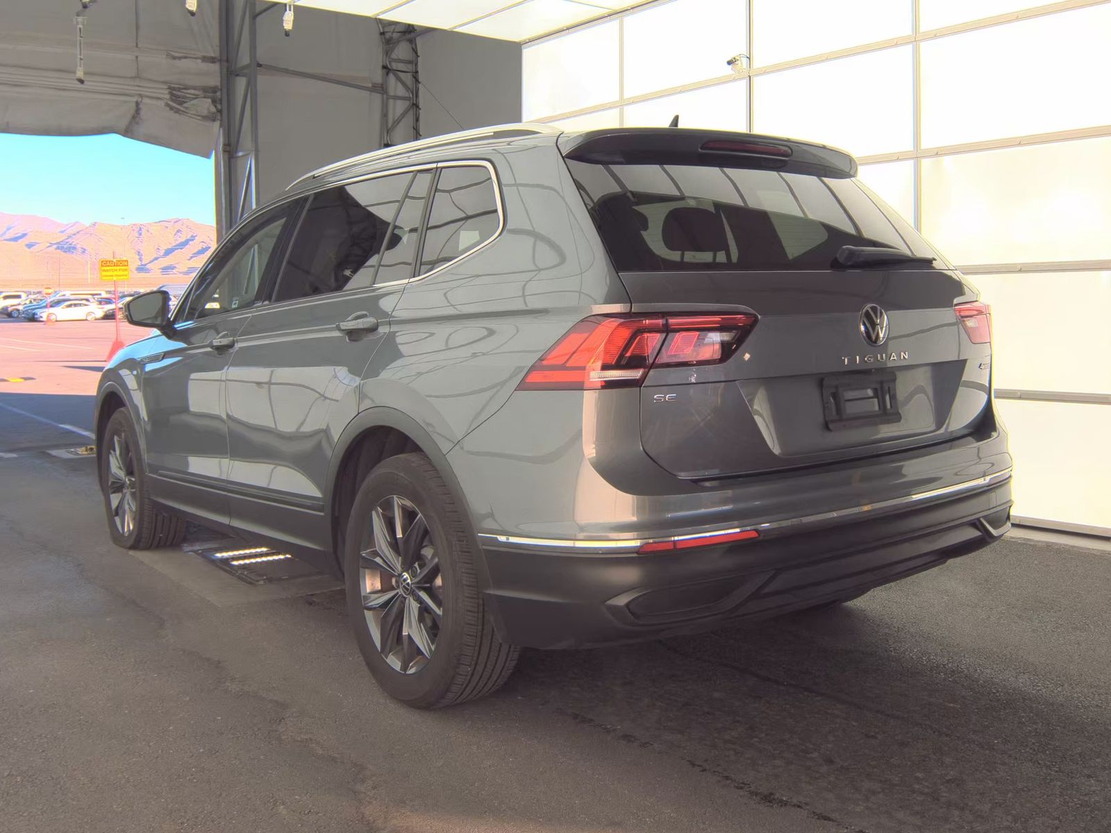 2022 Volkswagen Tiguan 2.0T SE AWD