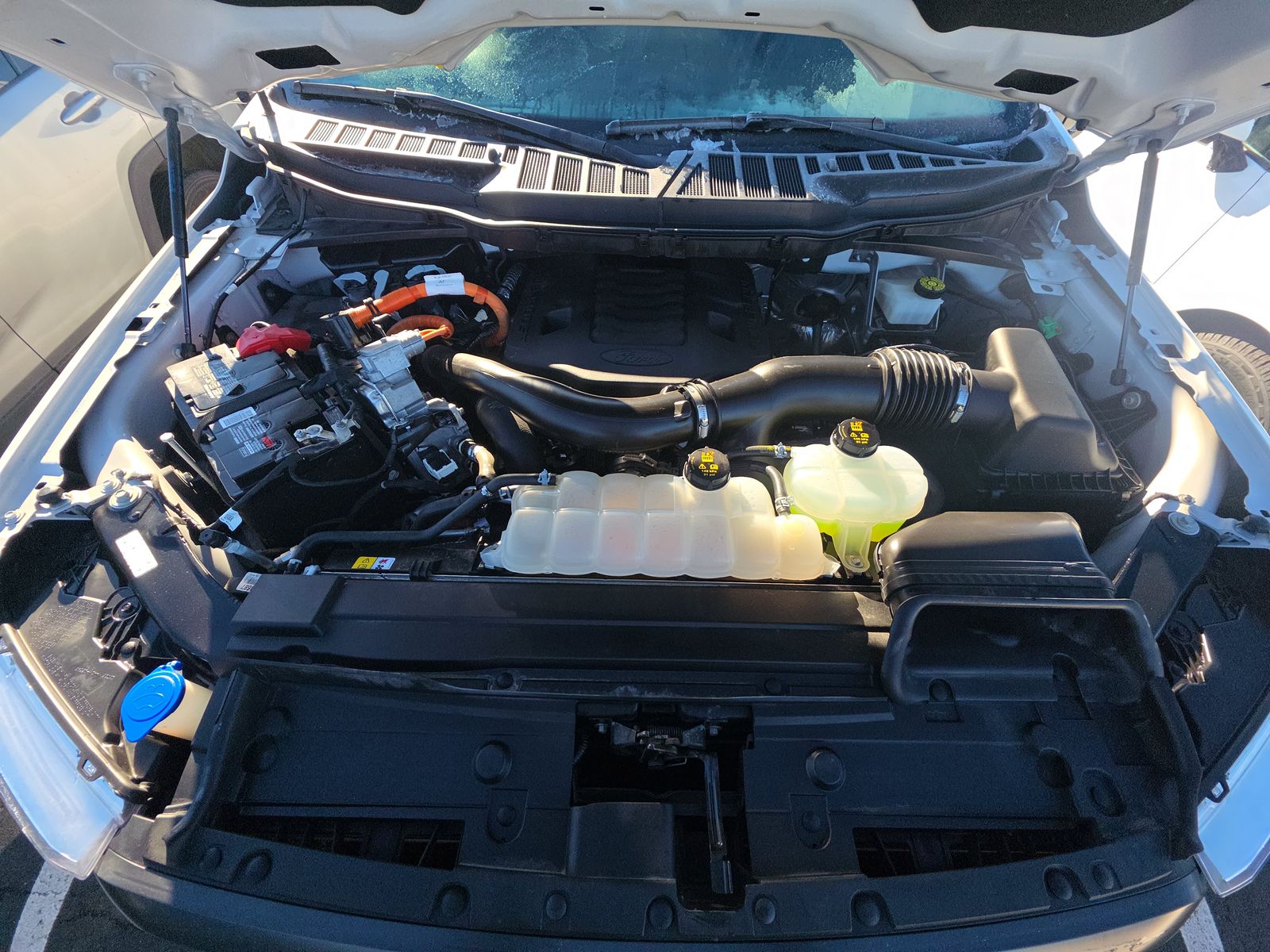 2023 Ford F-150 Hybrid XLT AWD