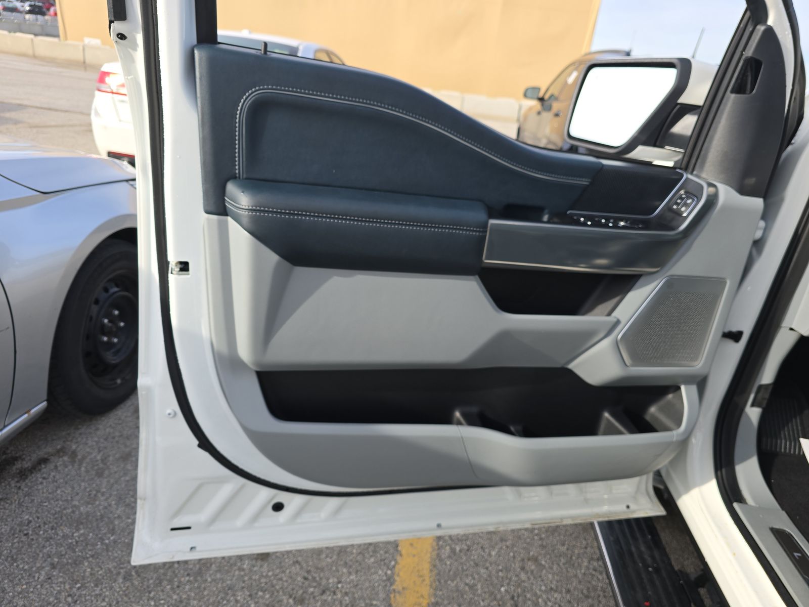 2023 Ford F-150 Hybrid Limited AWD