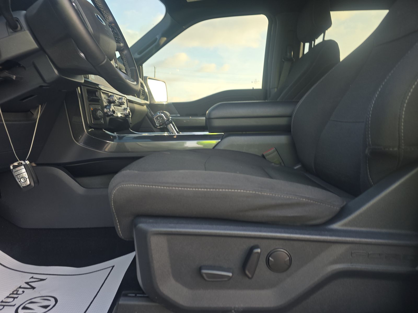 2023 Ford F-150 Hybrid XLT AWD