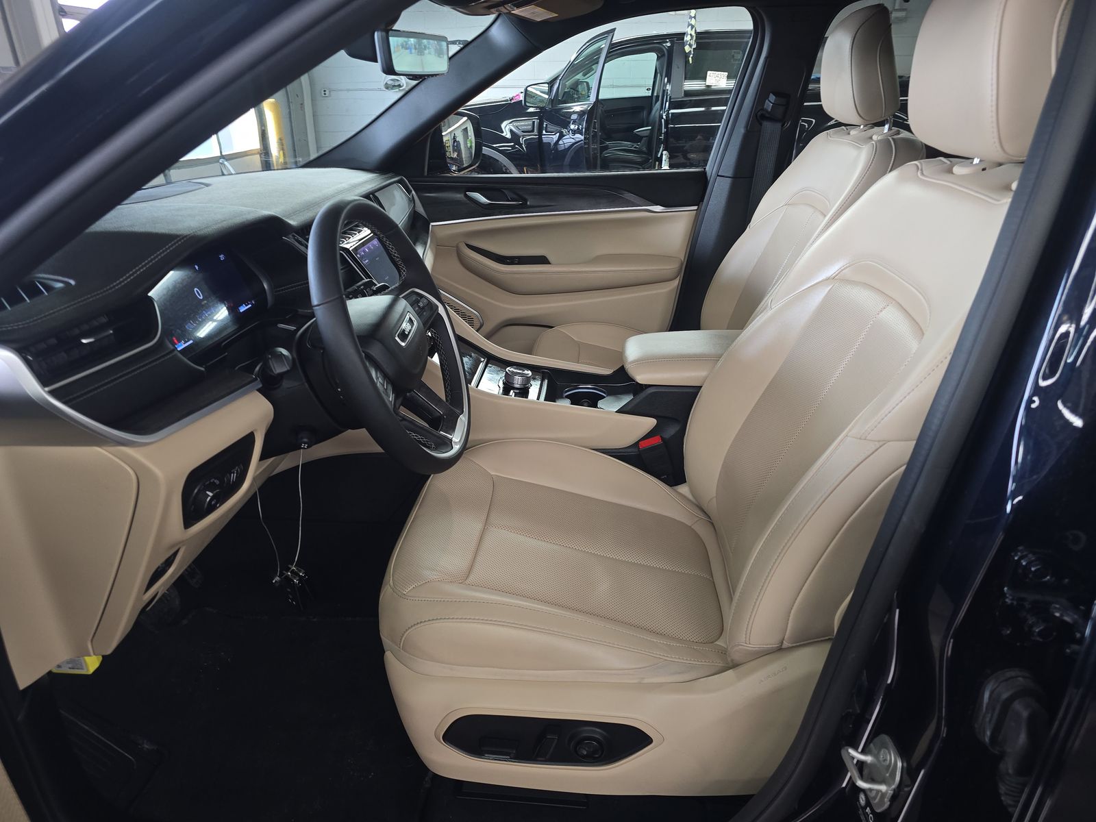 2024 Jeep Grand Cherokee Limited AWD