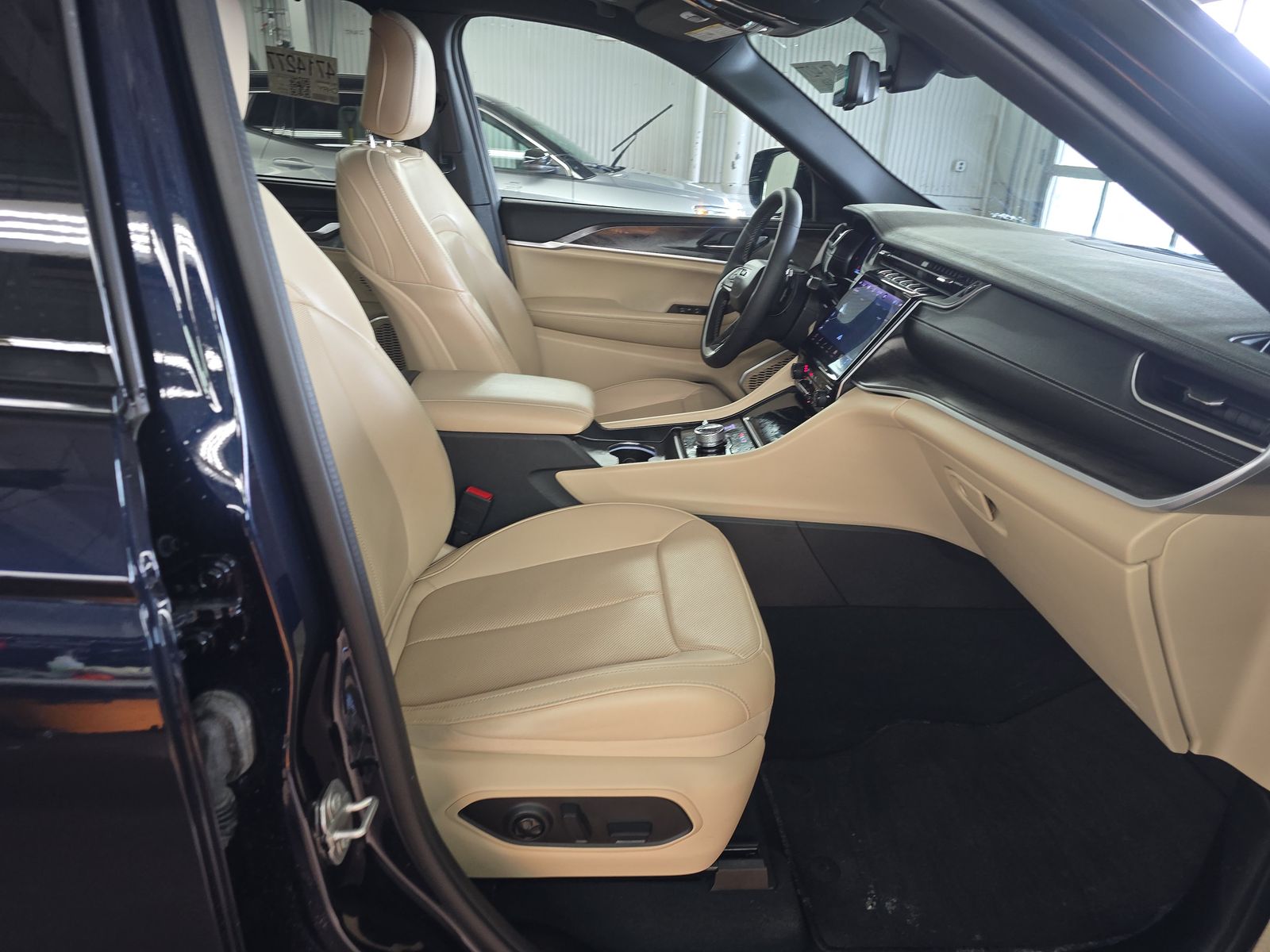 2024 Jeep Grand Cherokee Limited AWD