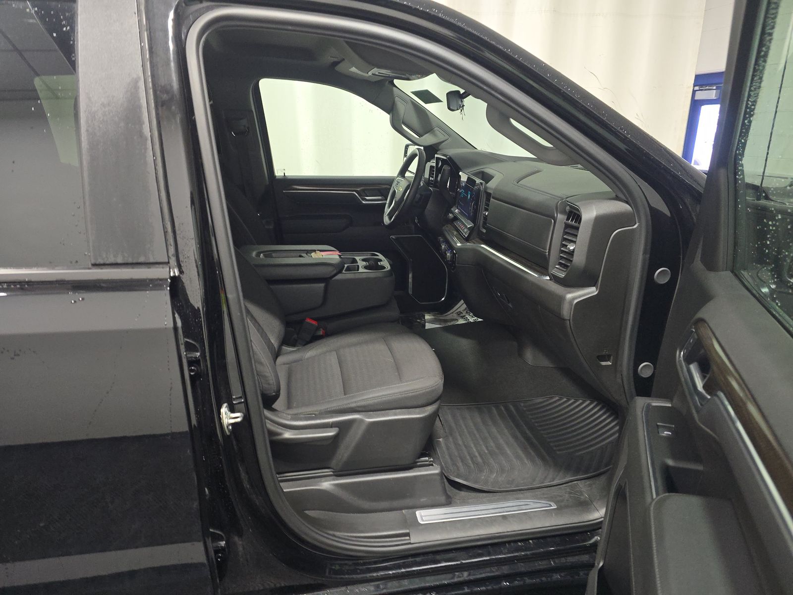 2025 Chevrolet Silverado 1500 LT AWD