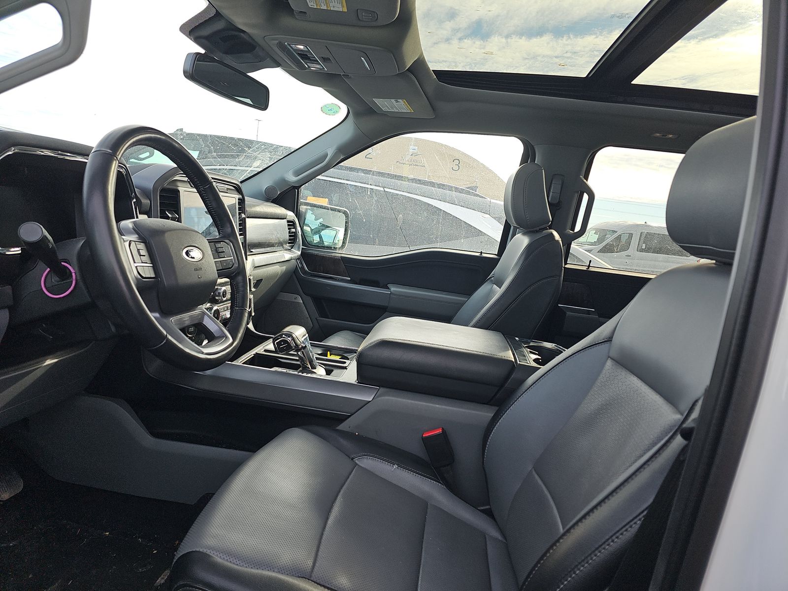 2023 Ford F-150 Lariat AWD