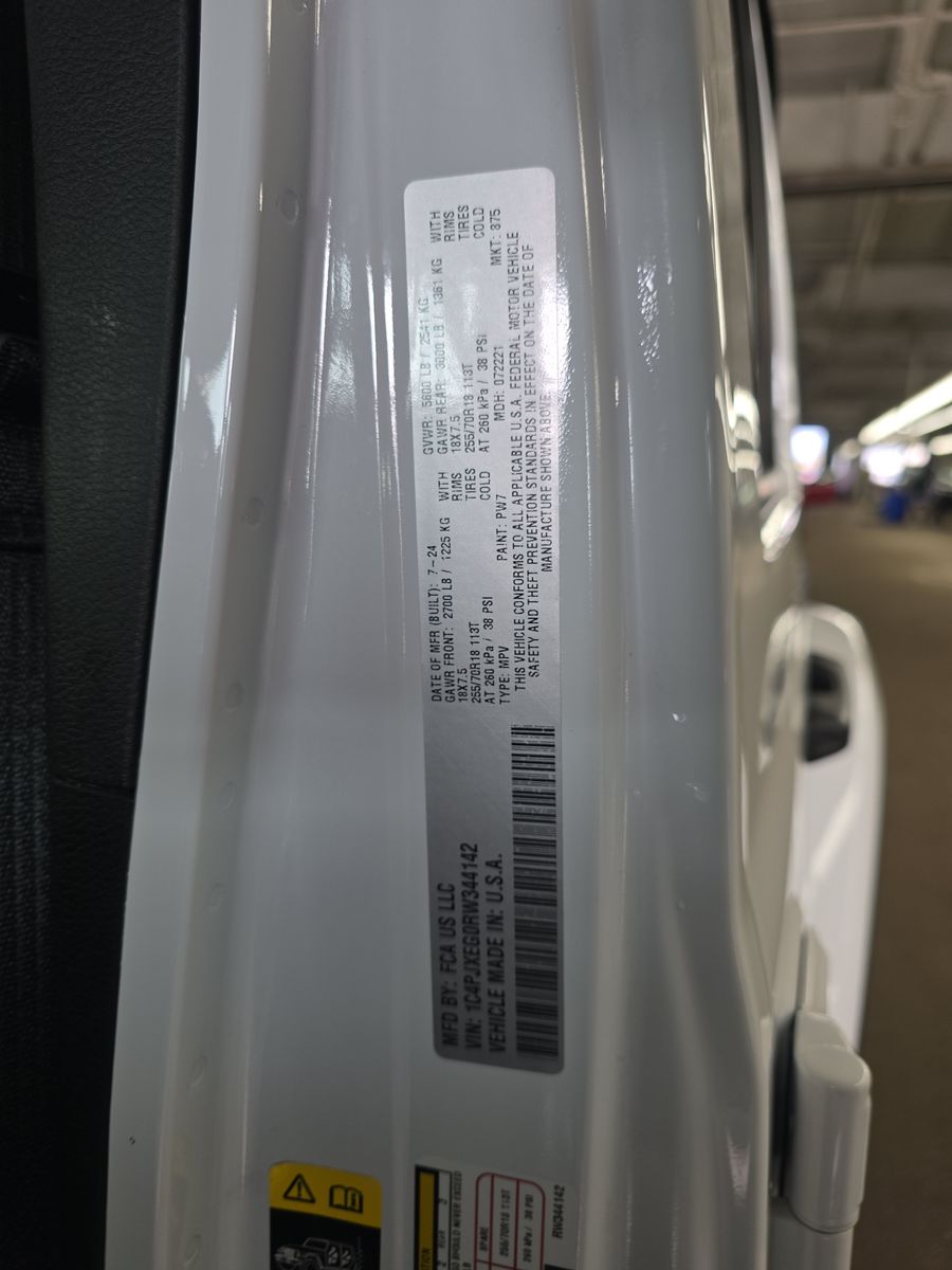 2024 Jeep Wrangler Sahara AWD