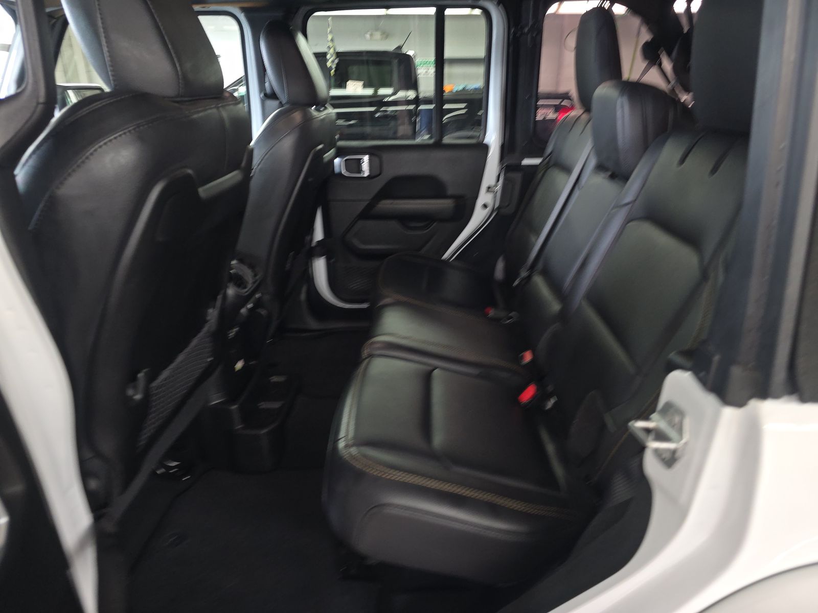 2024 Jeep Wrangler Sahara AWD