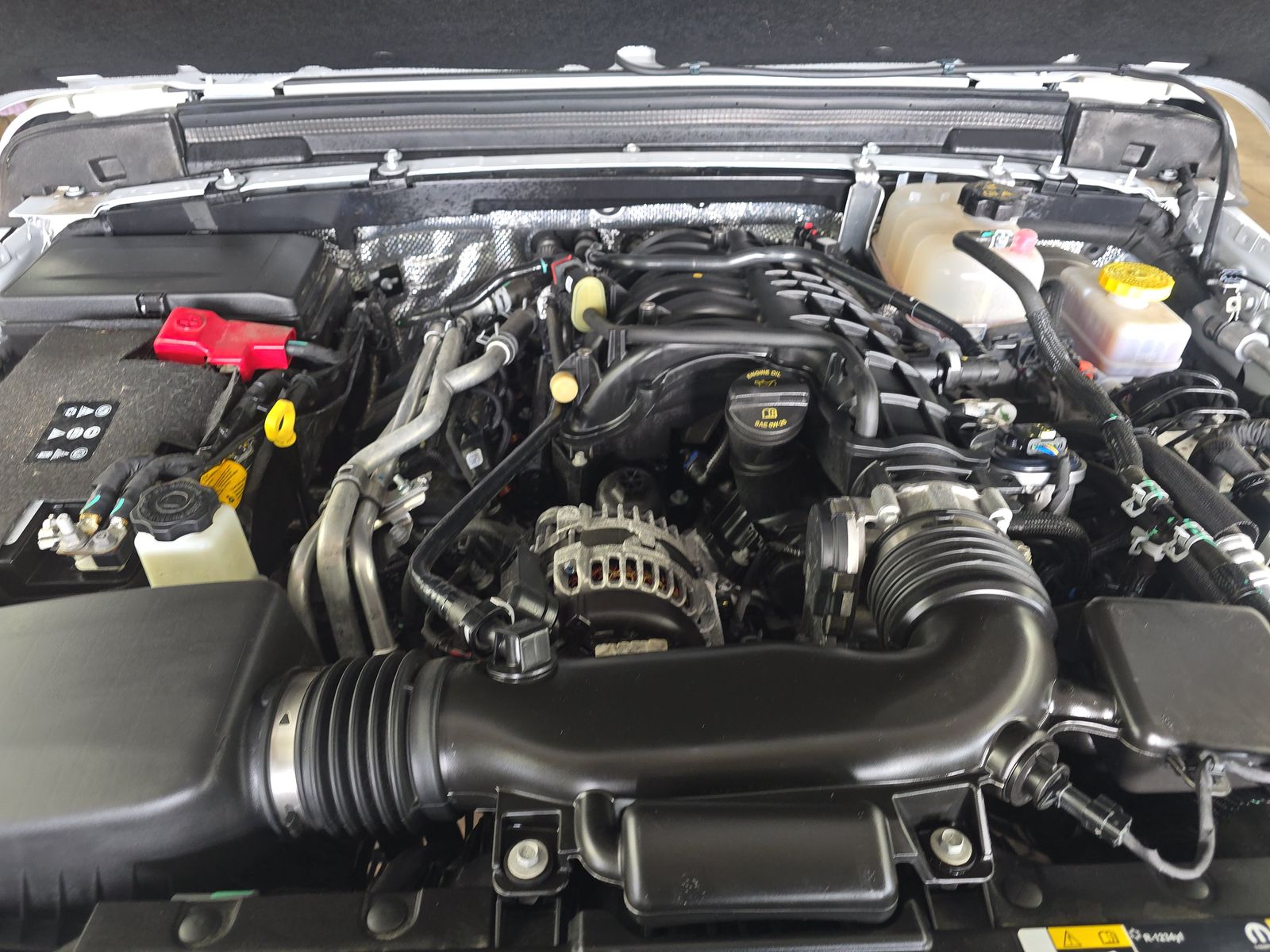 2024 Jeep Wrangler Sahara AWD