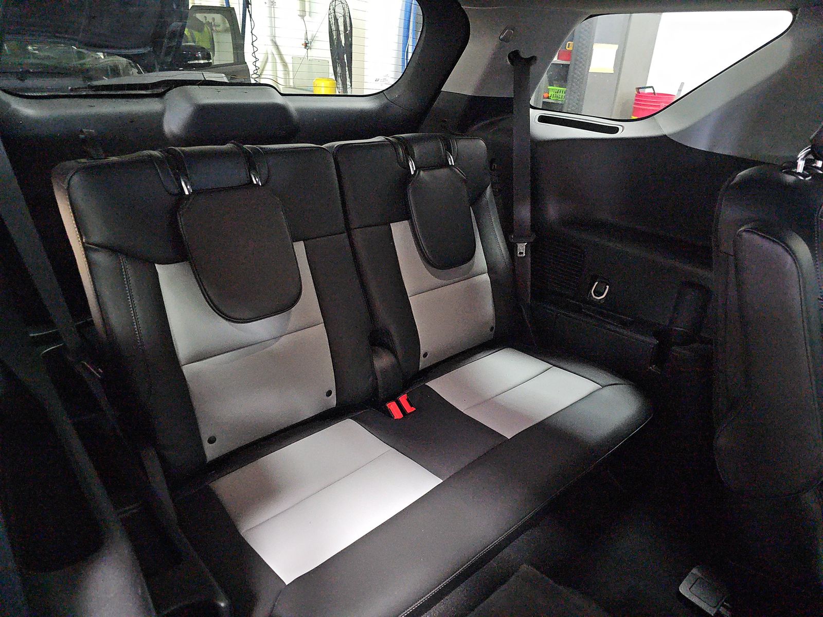 2023 Ford Explorer XLT AWD