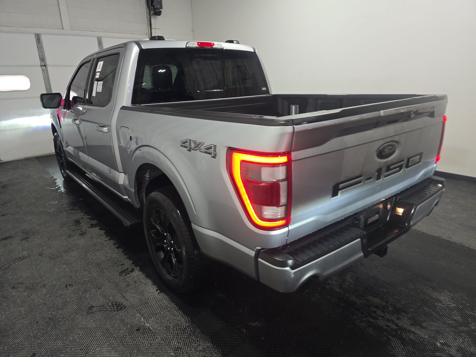 2023 Ford F-150 Lariat AWD