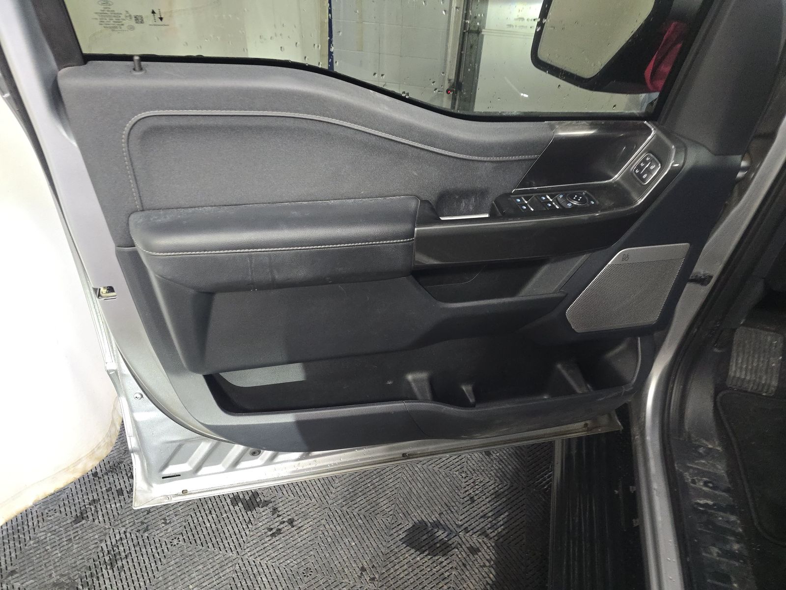 2023 Ford F-150 Lariat AWD