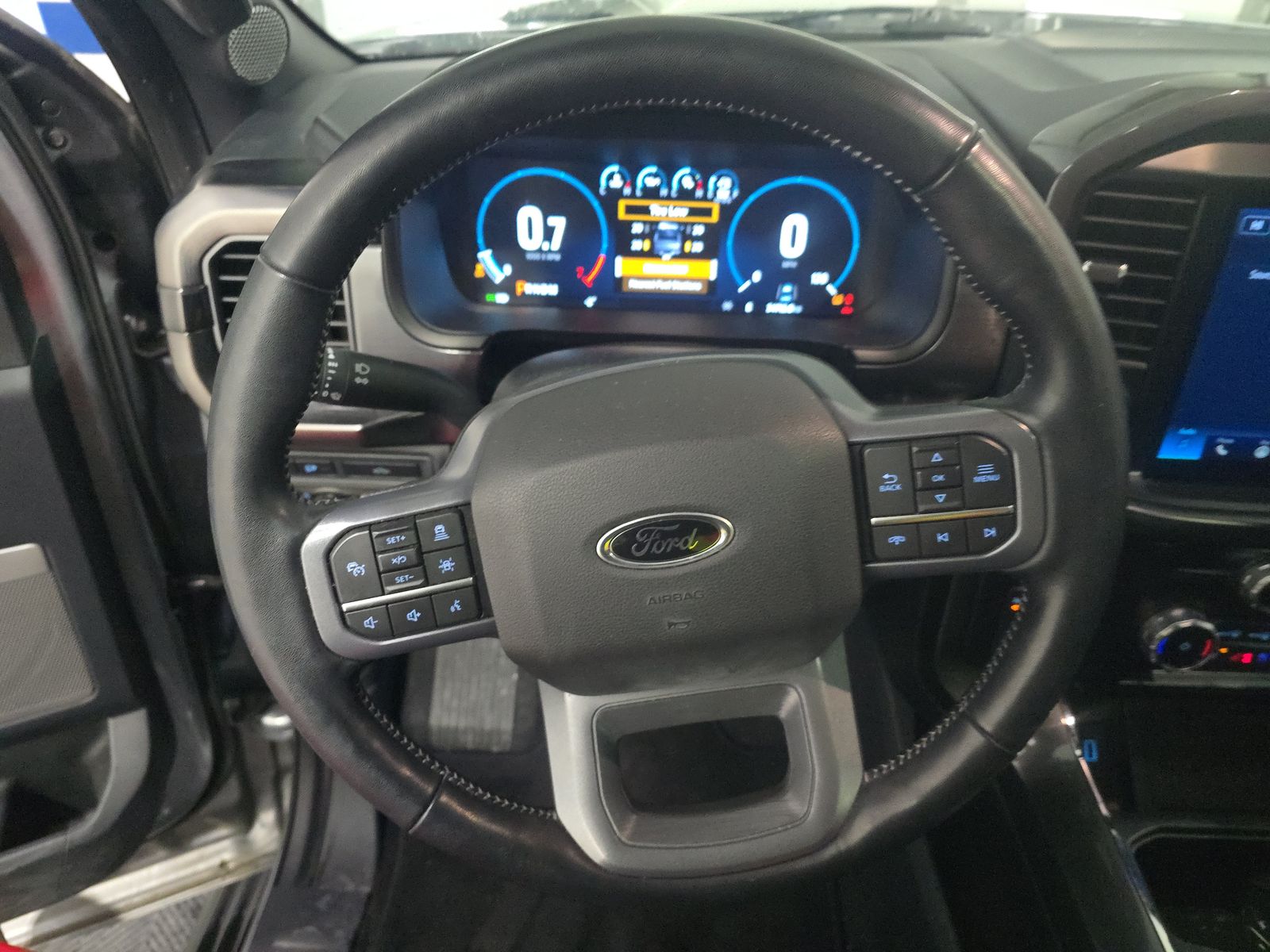 2023 Ford F-150 Lariat AWD