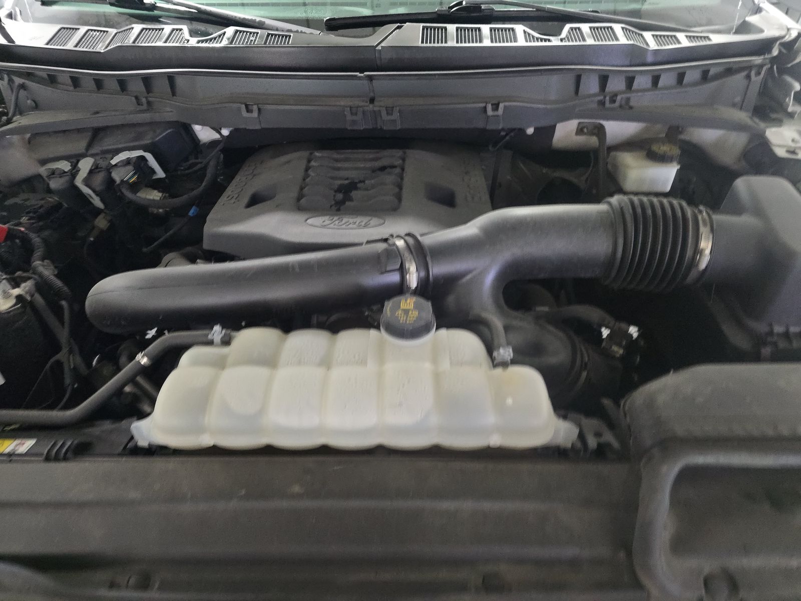 2023 Ford F-150 Lariat AWD