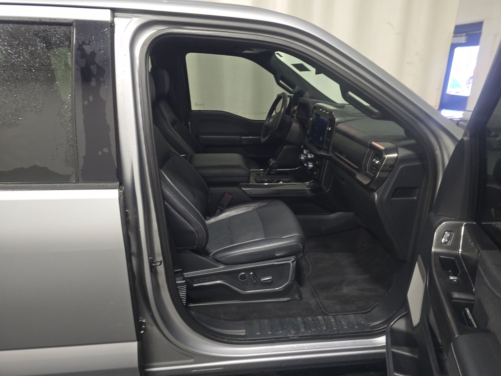 2023 Ford F-150 Lariat AWD