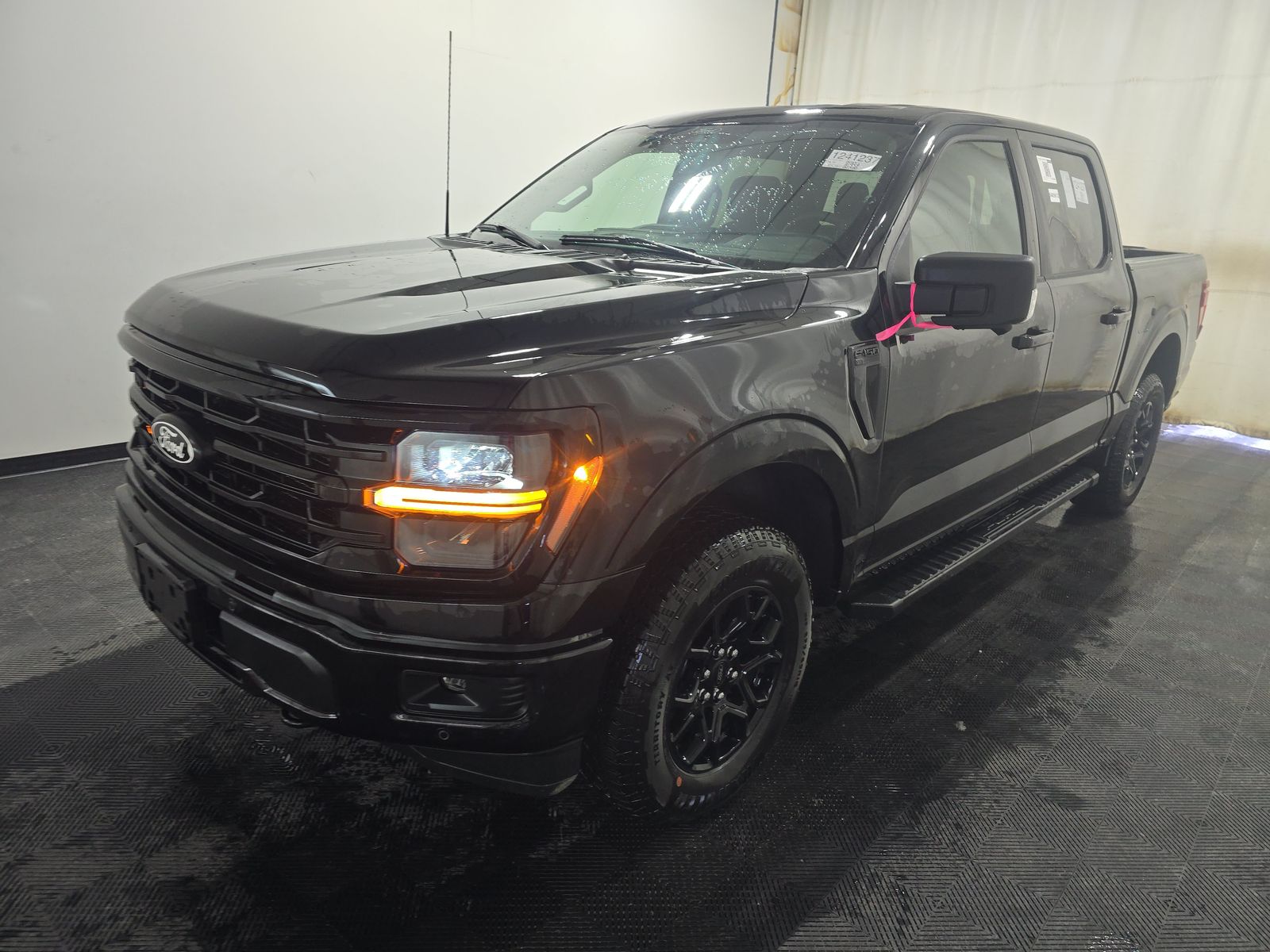 2025 Ford F-150 XLT AWD