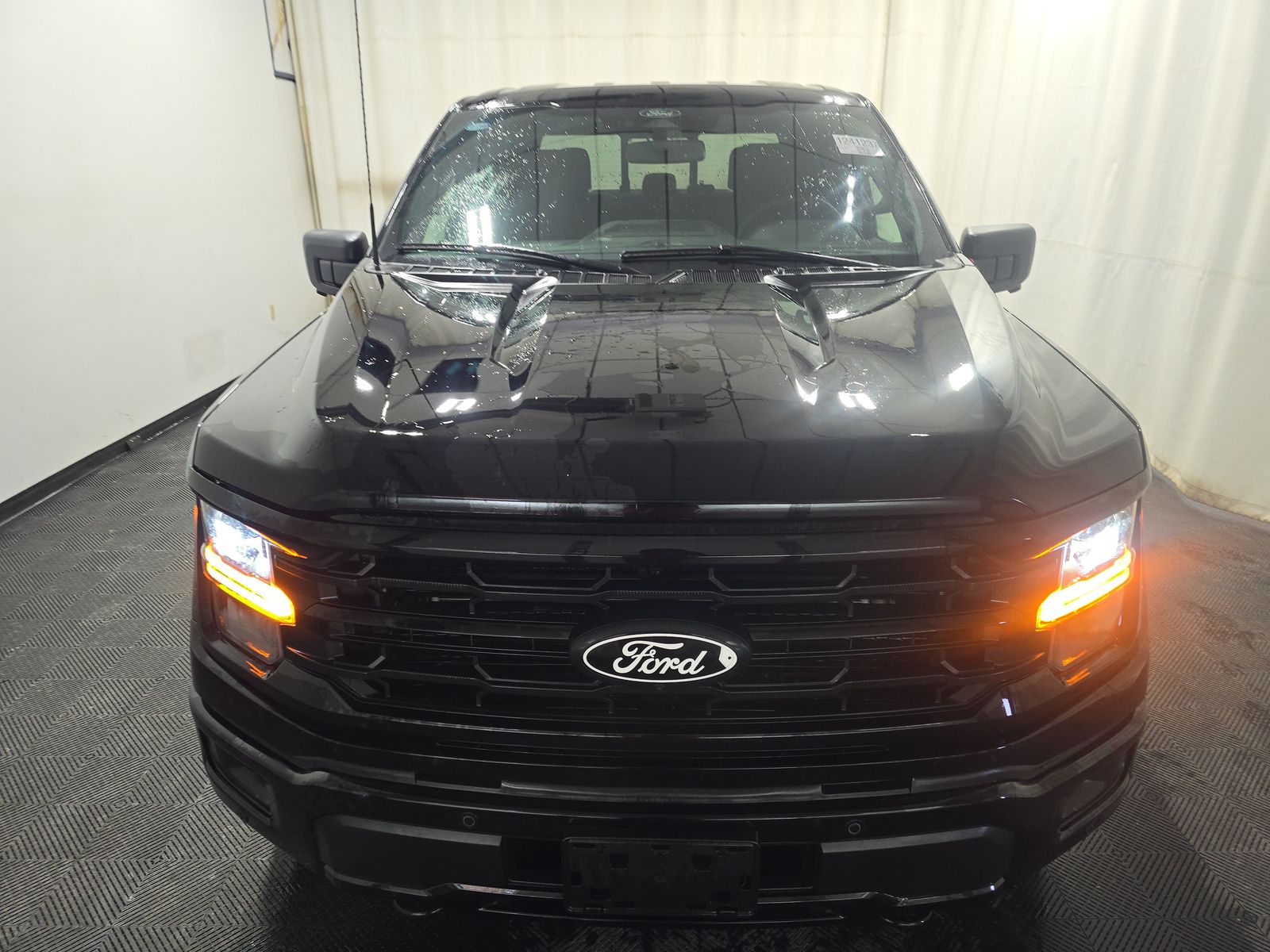 2025 Ford F-150 XLT AWD