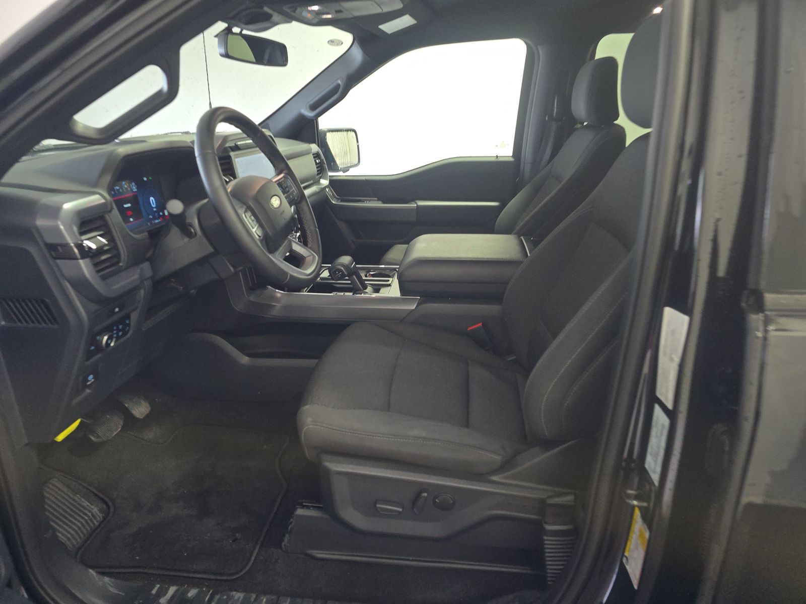 2025 Ford F-150 XLT AWD