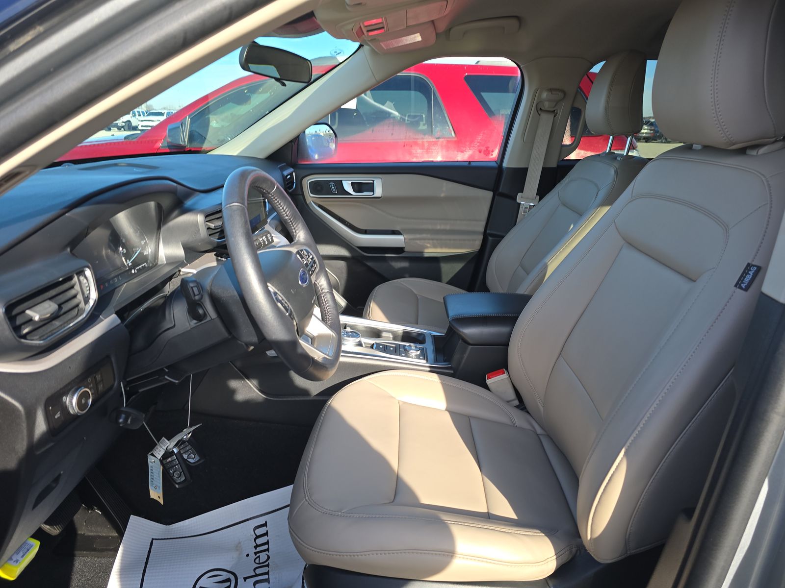 2023 Ford Explorer XLT AWD