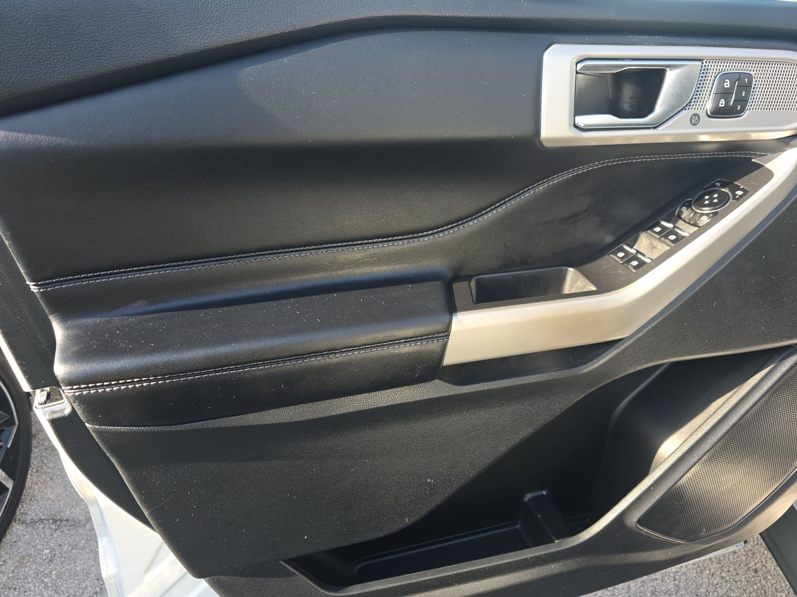 2023 Ford Explorer Limited AWD