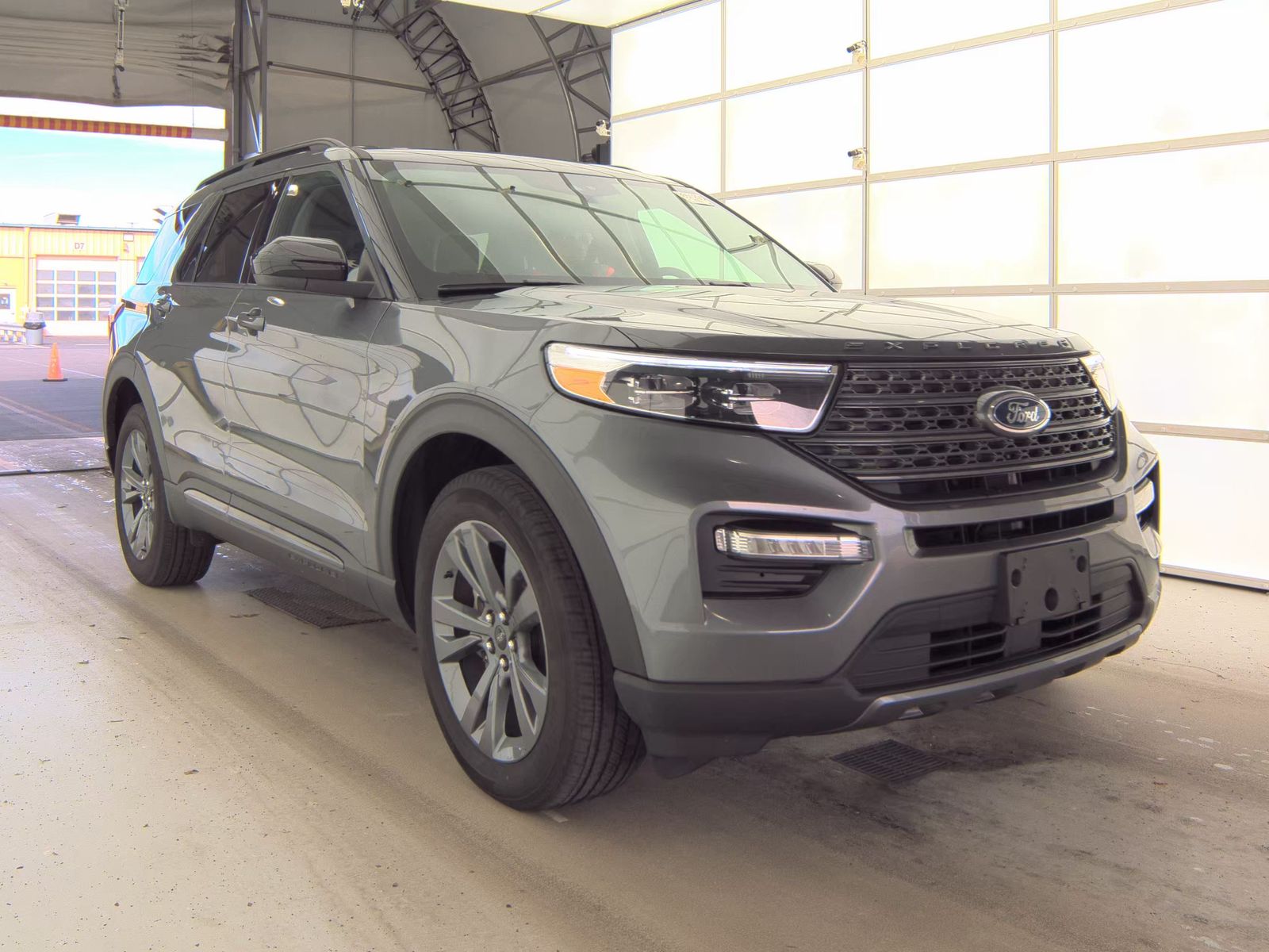 2023 Ford Explorer XLT AWD