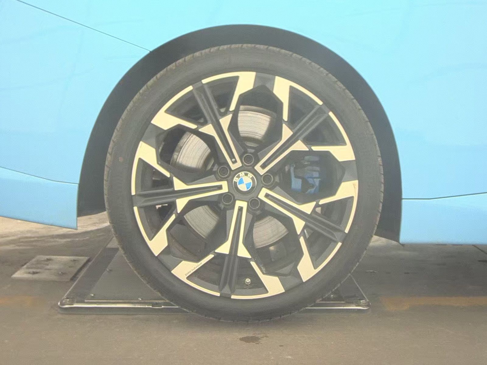 2025 BMW 2 Series M240i xDrive AWD