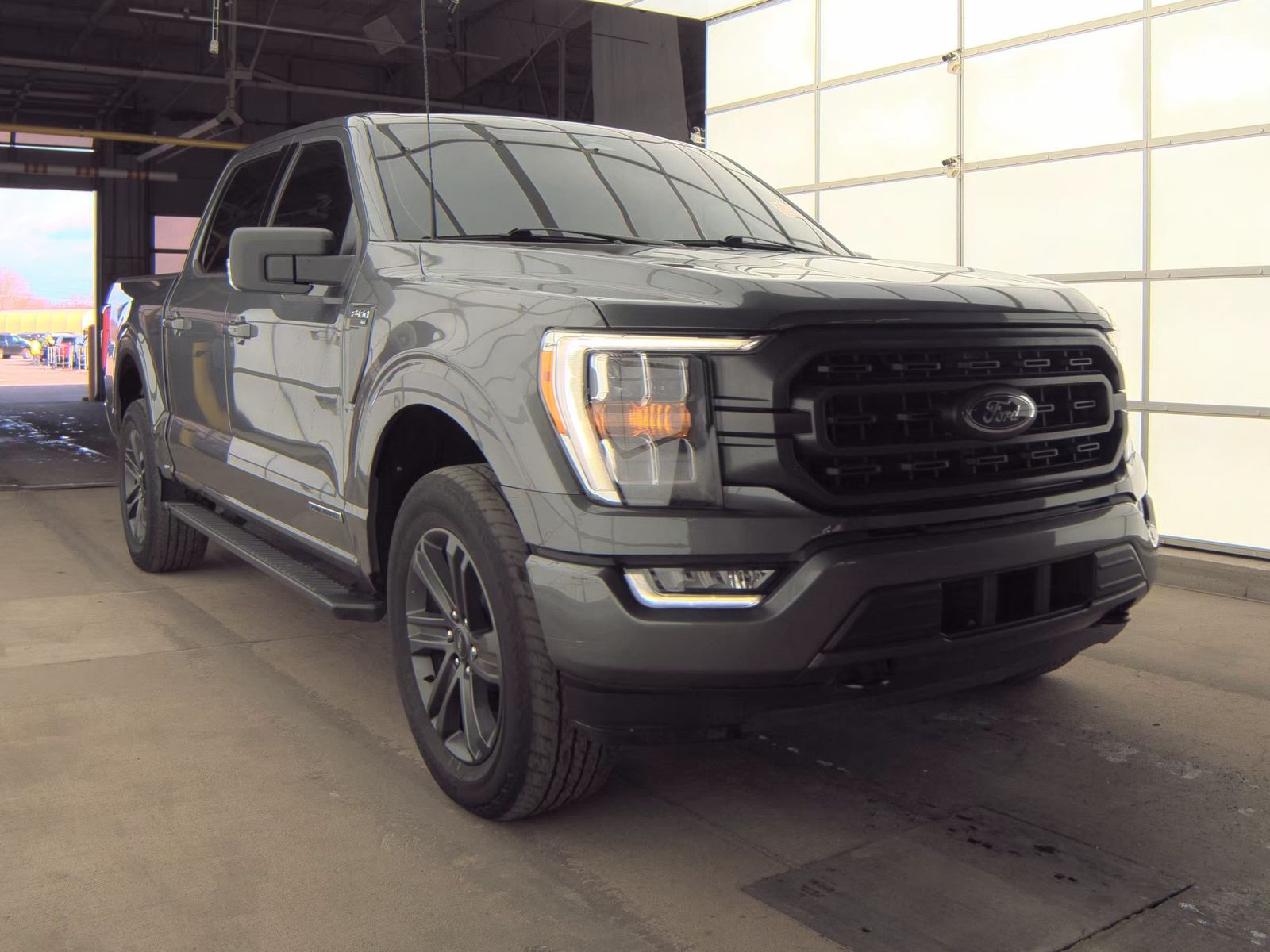2023 Ford F-150 Hybrid XLT AWD