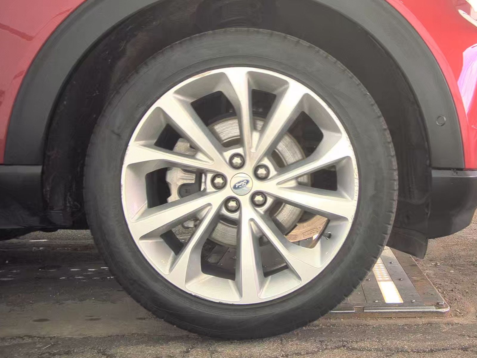 2023 Ford Explorer Platinum AWD