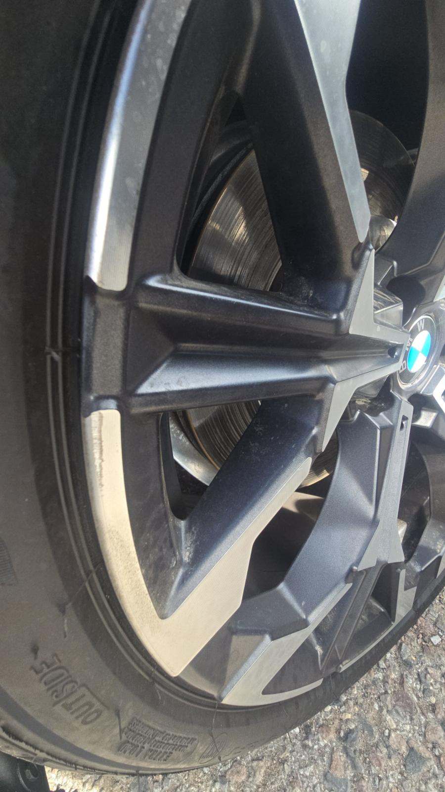 2025 BMW 3 Series 330i xDrive AWD