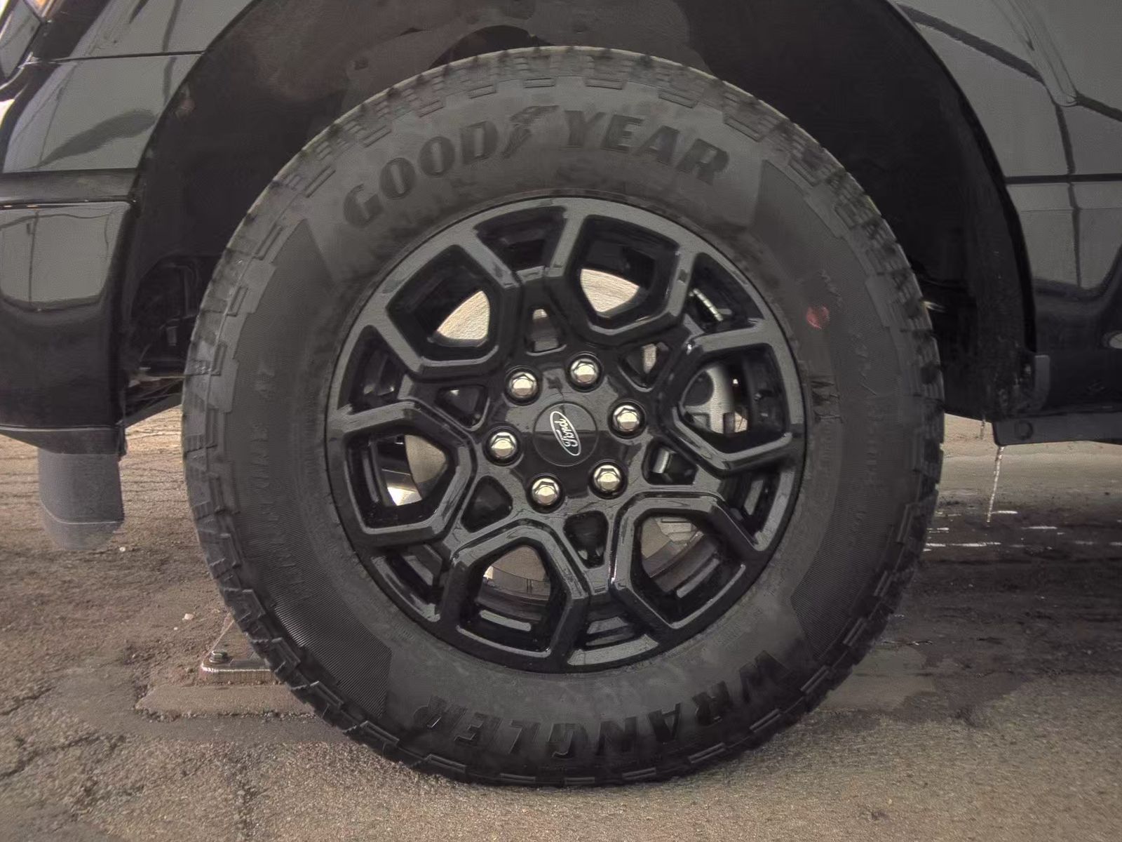 2025 Ford F-150 XLT AWD