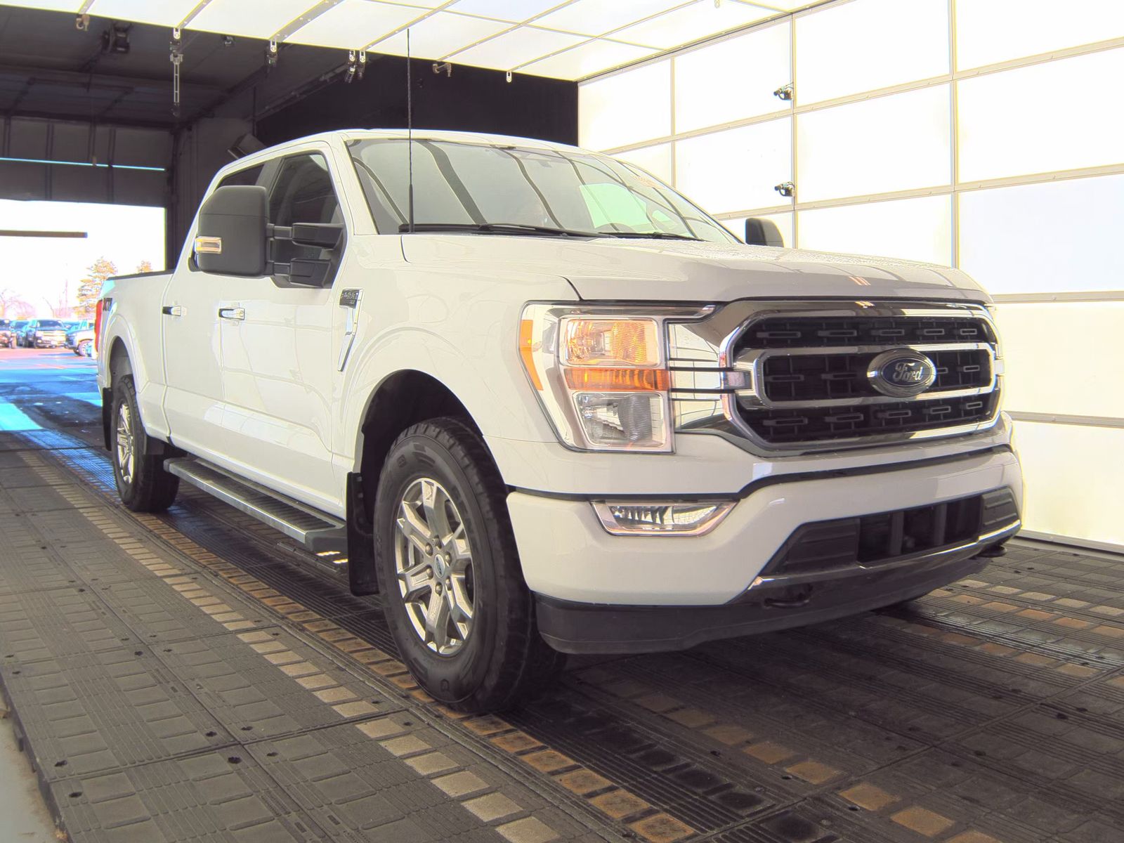 2023 Ford F-150 XLT AWD