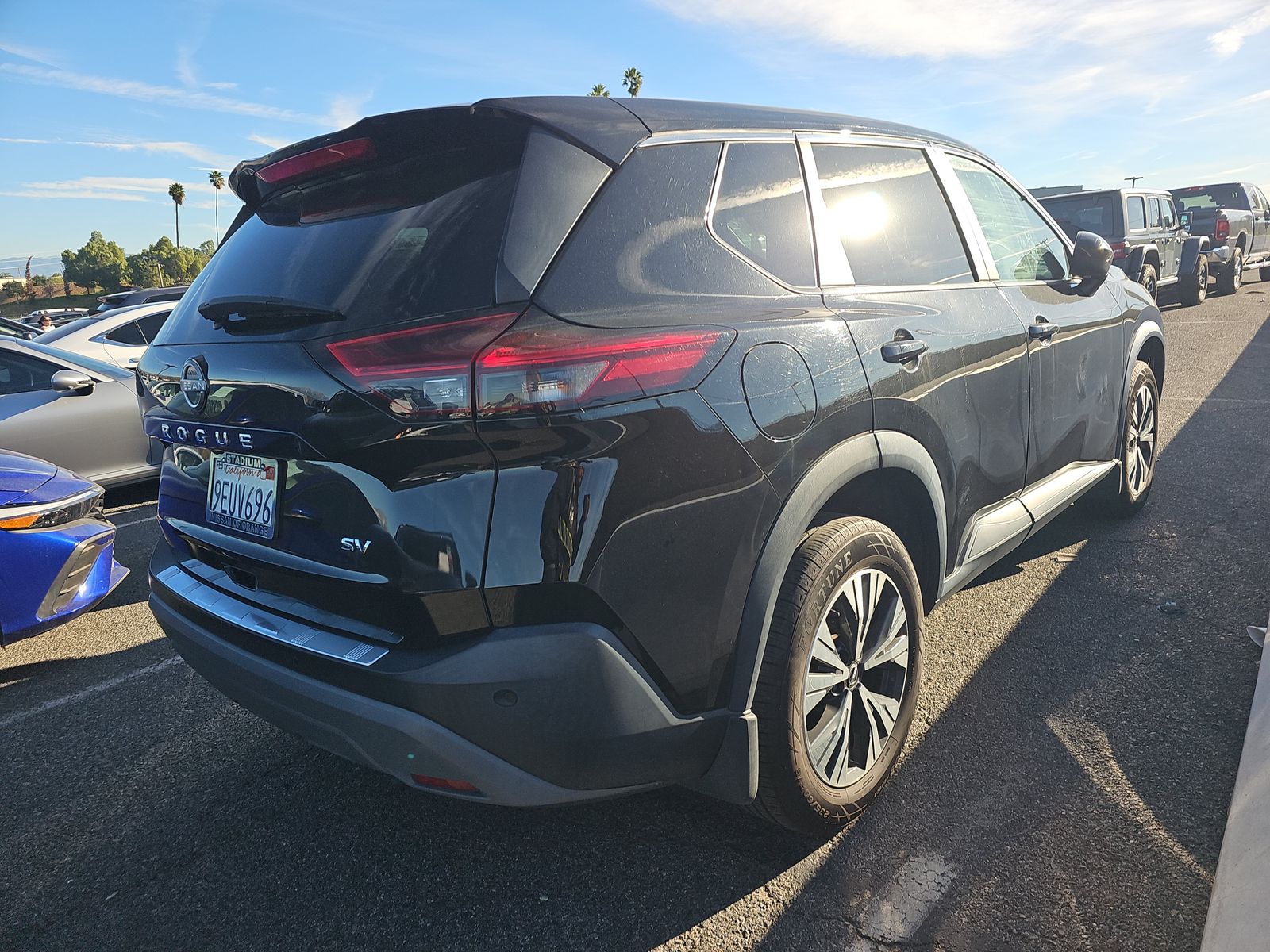 2023 Nissan Rogue SV FWD