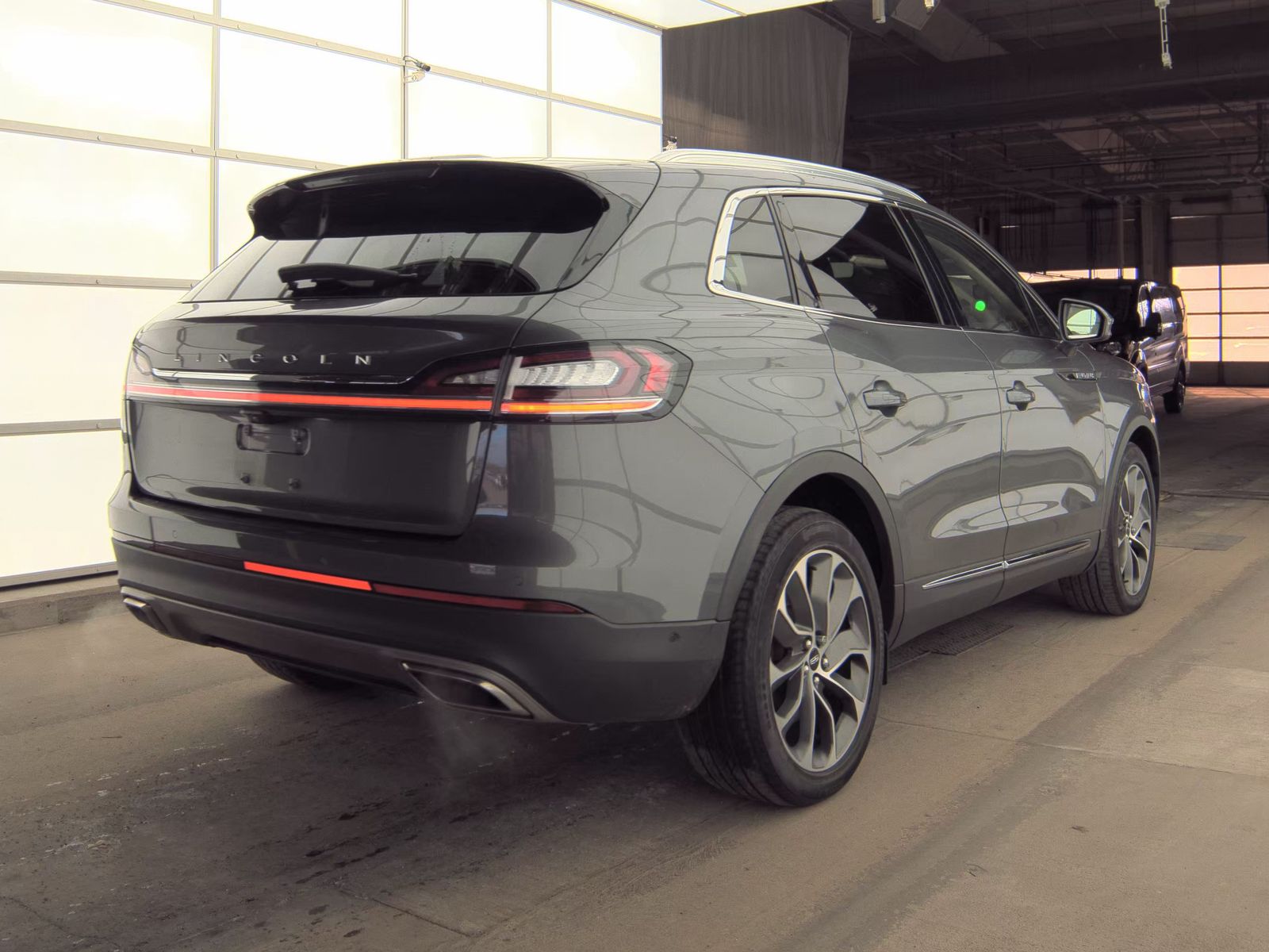 2022 Lincoln Nautilus Reserve AWD