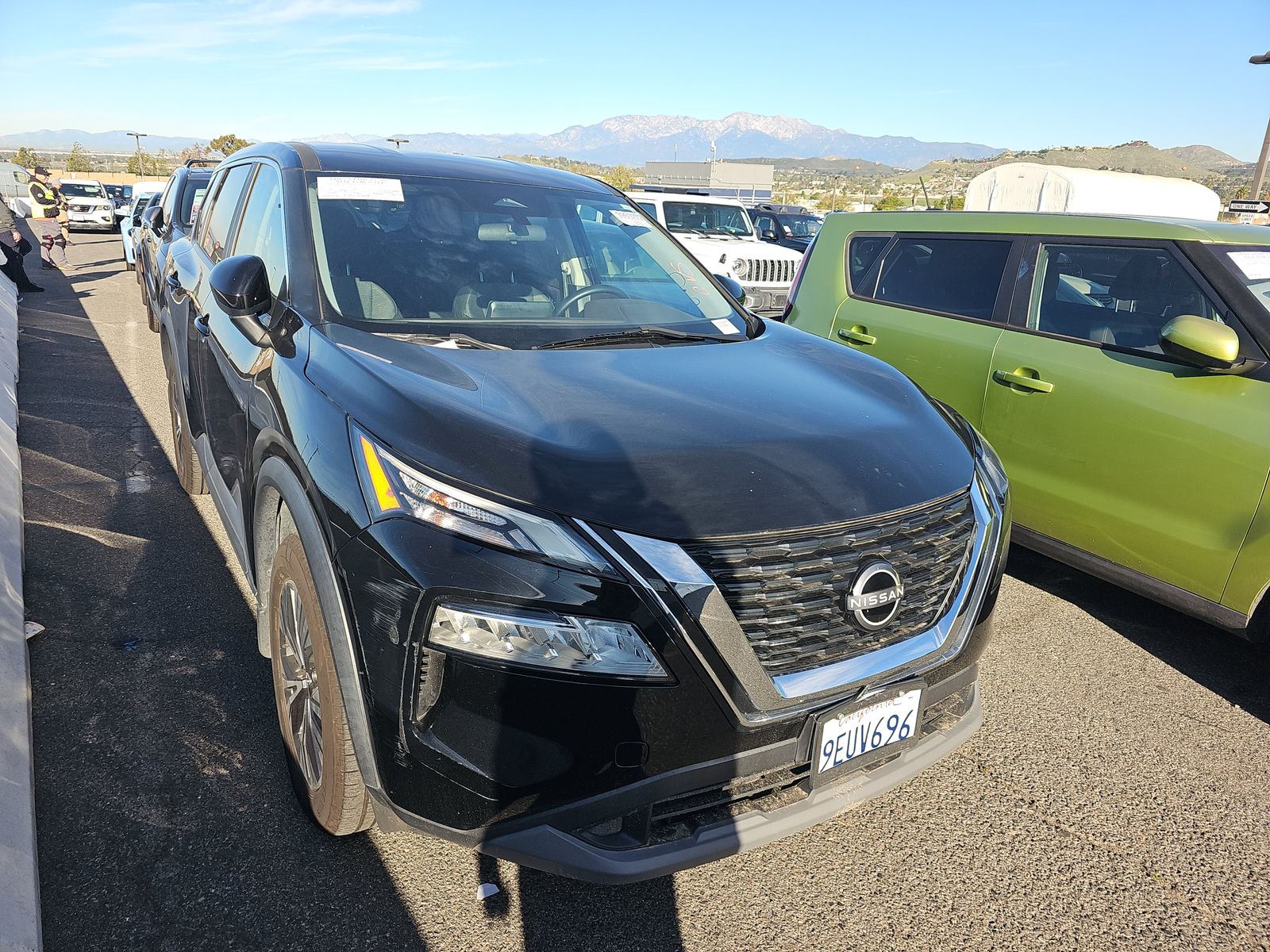 2023 Nissan Rogue SV FWD