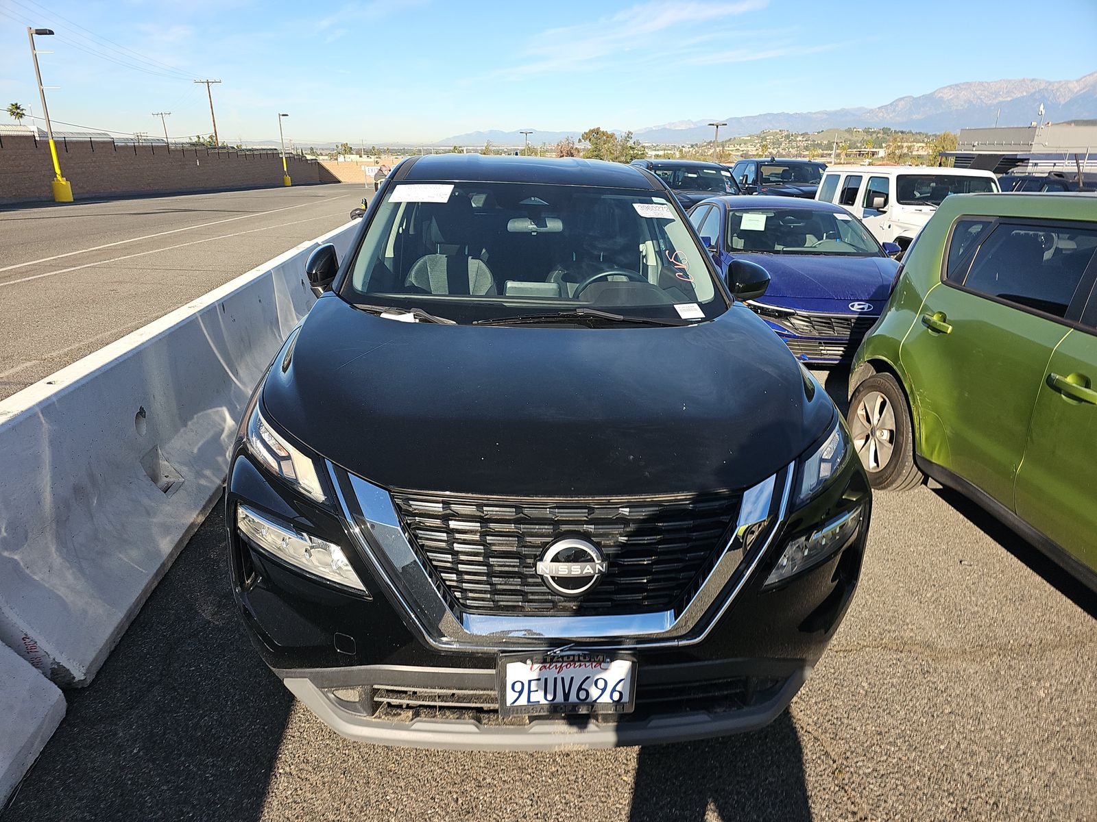 2023 Nissan Rogue SV FWD