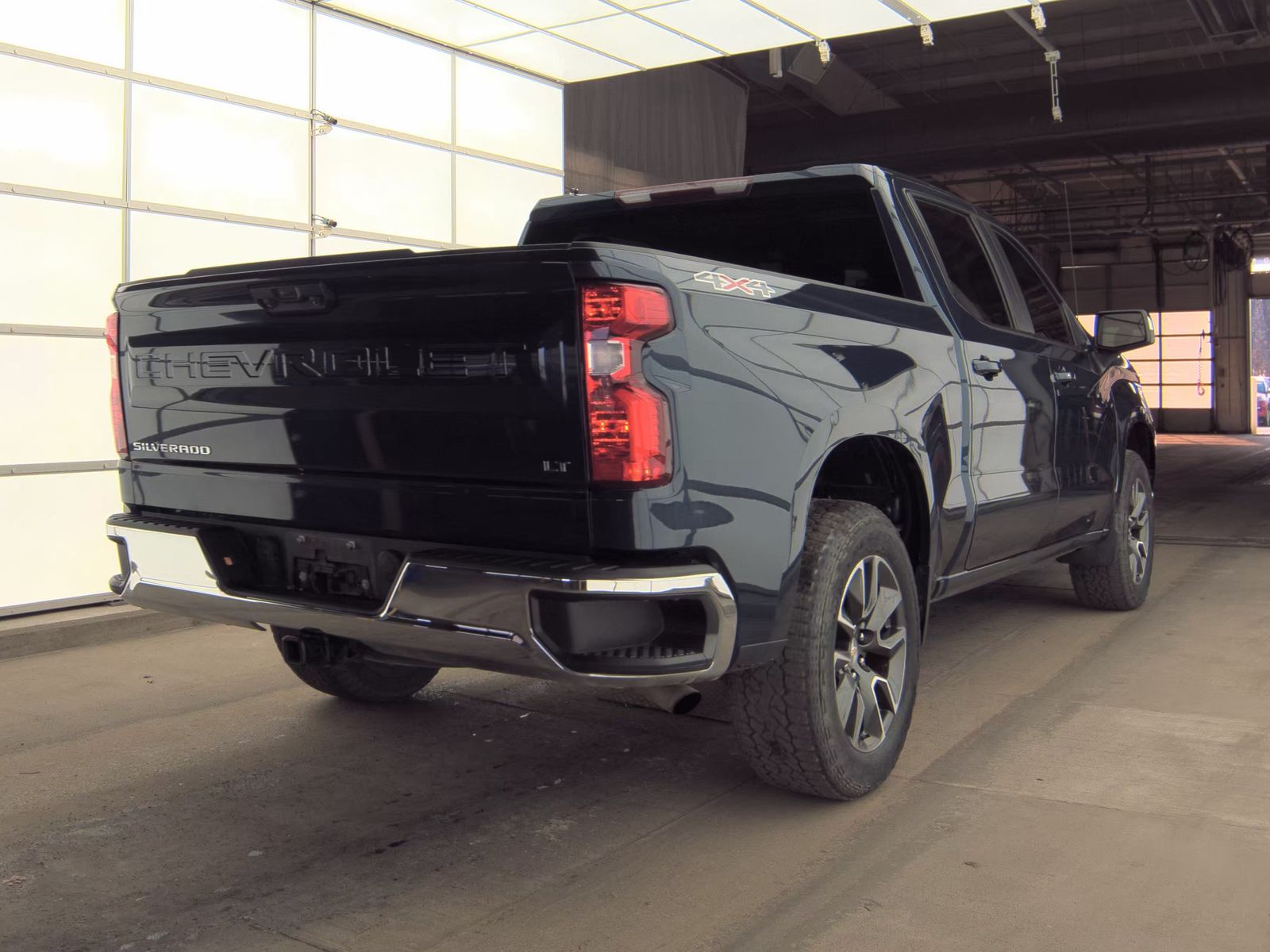 2023 Chevrolet Silverado 1500 LT AWD